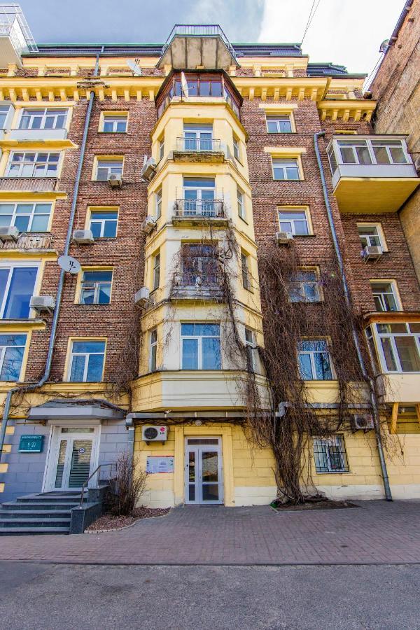 2-Х Кімнатна Квартира Поруч Із Бессарабським Ринком Kyiv Exterior photo